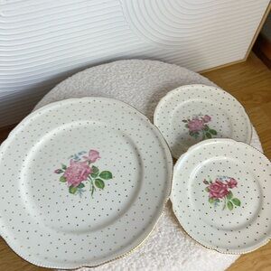 Vintage Floral Polka Dot Dinnerware Set 3 piece 🤍🖤🩷